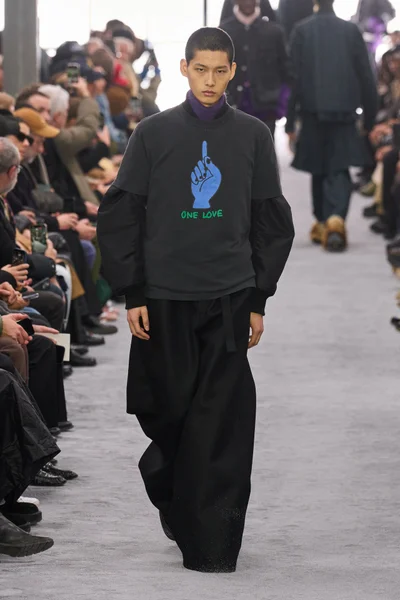 Look 37